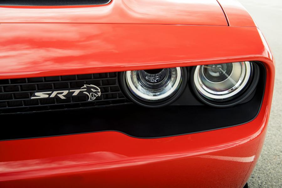 Детали экстерьера Dodge Challenger SRT Super Stock (LC) 2020 года  (фото 14 из 44)
